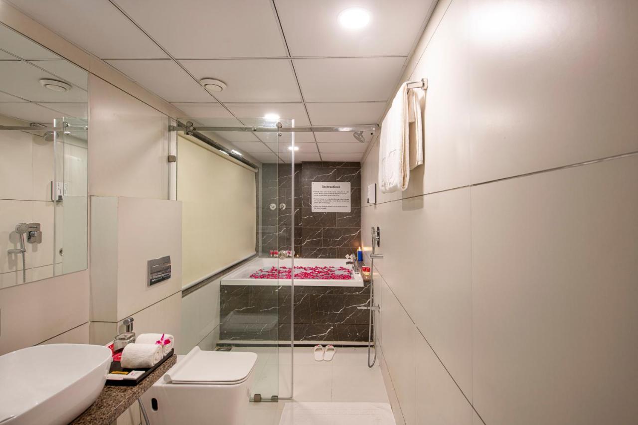 Sk Lords Inn Ahmedabad Exterior foto