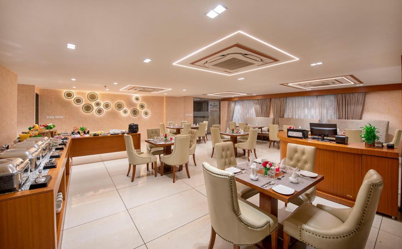 Sk Lords Inn Ahmedabad Exterior foto